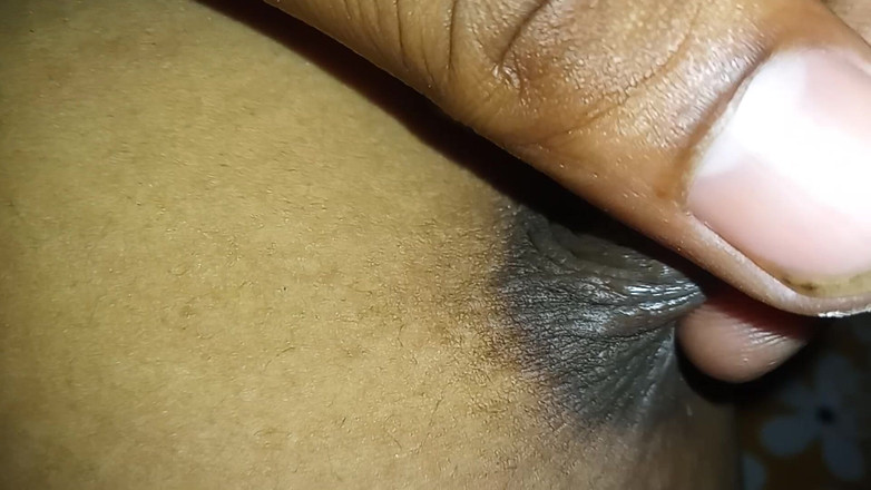 RushiTripathi2025: फिंगरिंग