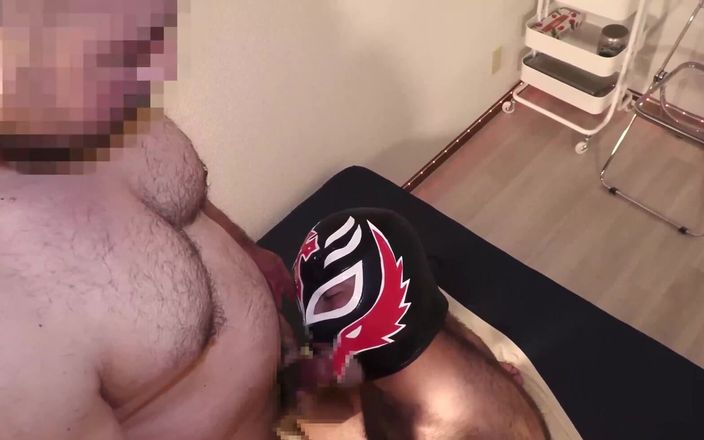 Gay Saimin Pictures: 173cm 93kg 29y 日本肌肉发达毛茸茸的大鸡巴熊同性恋无套性爱大屁股日本