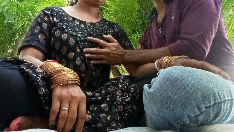 FireeCouple: Ošukaná dívka v parku mezi lidmi