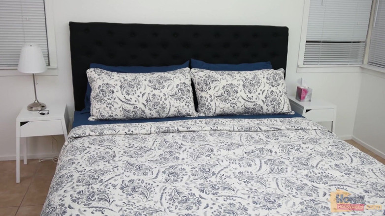 Horny Household: 부모가 떨어져있는 동안 플레이