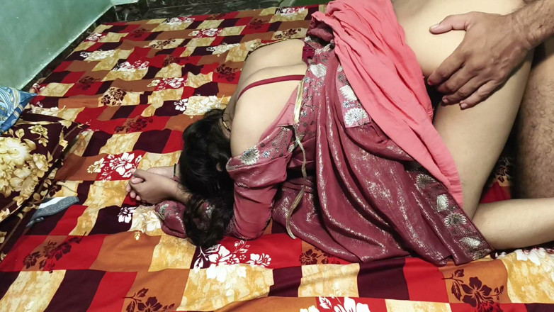 yongboy1: Première fois que ma copine adore le sexe, une indienne...