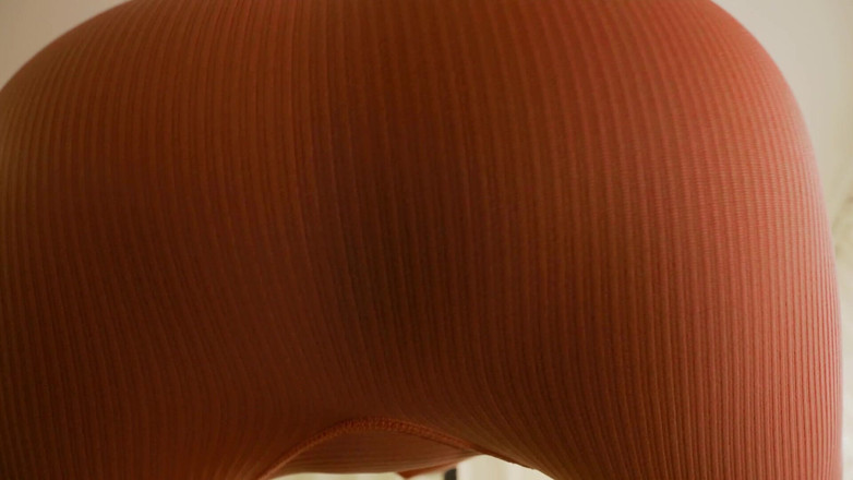 TV_Helena: Trans adorazione del dom! Bacia i suoi calzini e sborra...