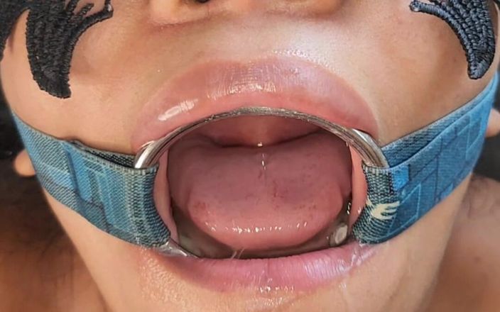 Pietro Montoya: Bondage open mond spider kokhalzen orale fixatie slaaf