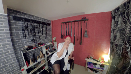 SassyTiff: Tanrıça Andreea sigara içen insan kül tablası derlemesi