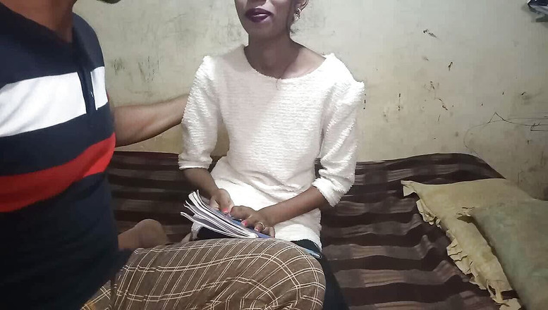 Truefuker: Moje první sexy oblečení video Můj přítel mi dal dárek