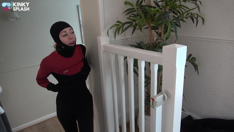 UKCuteGirl Lucy Lauren: Ретрит с аквалангом, часть 3, дрочка снасти перед постелью