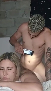 Vaginale seks en anale seks gaat mis - ze zegt me haar pijn te doen en we stoppen zodat ze zichzelf kan schoonmaken