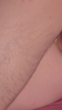 Büyük yarak inek orta yaşlı seksi kadını mahvediyor - sıska adam beyaz çoraplı tombul götü sikiyor ve saten babydoll, derin anal ve deliğe boşalma