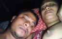 Bengoli couple: Indische bengalische stiefmutter verführt ihren stiefsohn, während niemand zu hause...