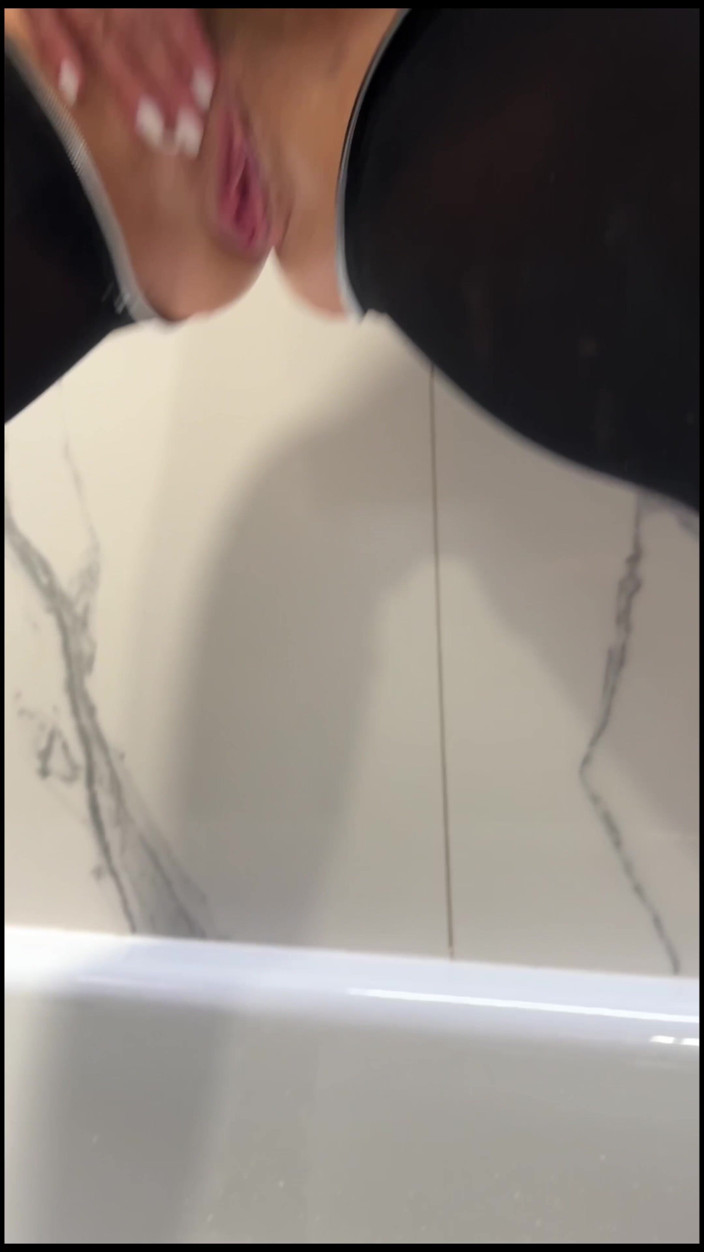 XxxCWSxxx: Ma Compilation De Vidéos De Pisse