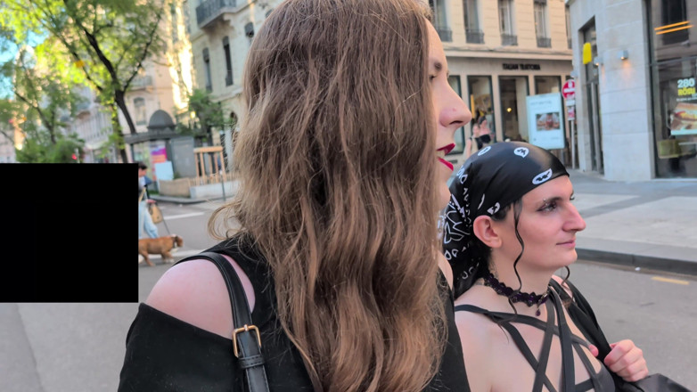 Trans dominatrix Gabrielle L: कामुक पार्टी में जाने से पहले हम लिफ्ट में फंस जाते हैं