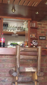 그녀는 어떤 팬티도 입지 않았고 첫날 밤에 틴더 데이트 섹스