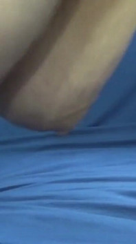 Třesení mých velkých visících prsou doma