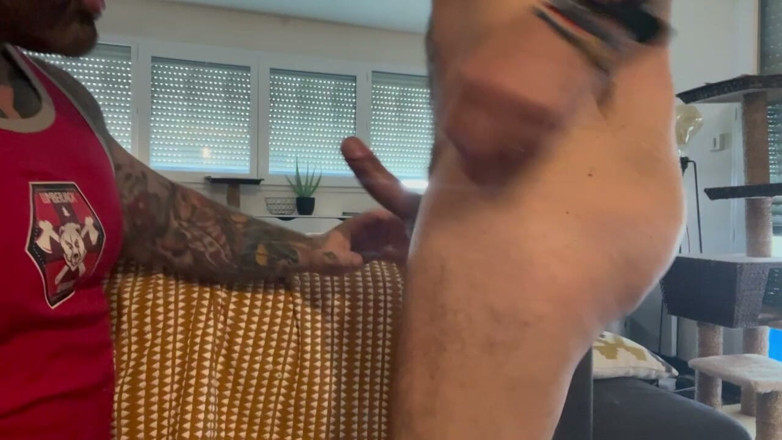 Emello: Straight Guy Come to My Home