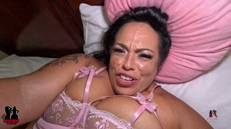Reds BBW Hotties: Lesbian BBW Pornstars Play Time
