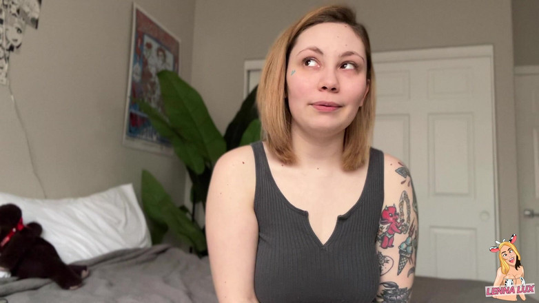 Lenna Lux: Chị kế tưởng tượng về việc bạn nói chuyện tục...