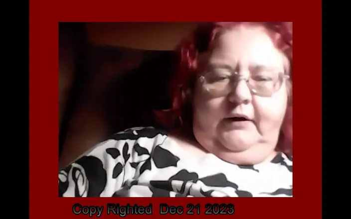 BBW nurse Vicki adventures with friends: Naughty Banana Eater Nurse Vicki