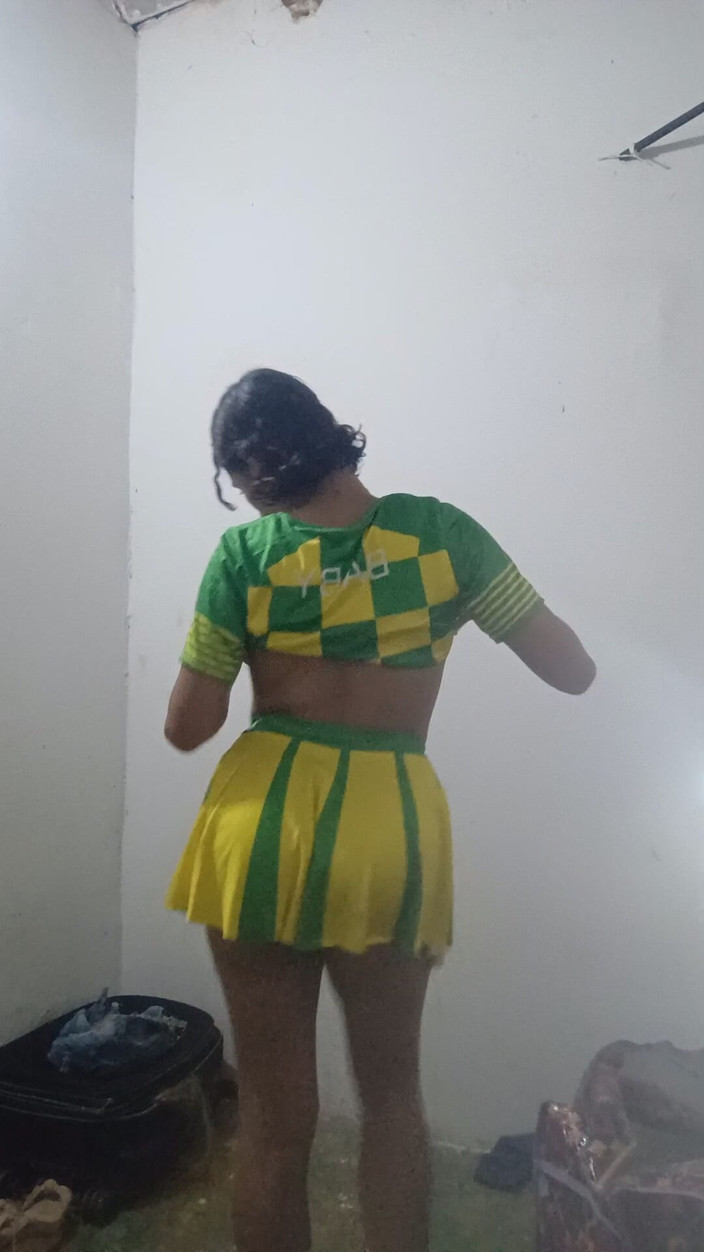 Femboy from Colombia: अच्छे लोग यहां अपना सब कुछ दे रहे हैं