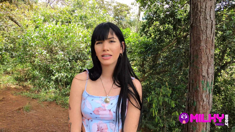 Milky Peru: Yenifer Chp - Beautiful Girl Has Sex in the Forest with...