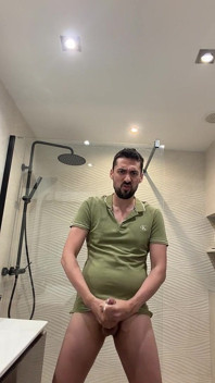 Papa Se Branle Dans Des Toilettes Publiques