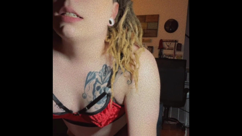 Grey goddess studios: Önden görünüm