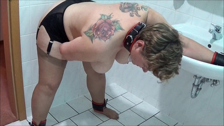 Master-Thomas: Niewolnica MILF rucha się z Monster Dildo