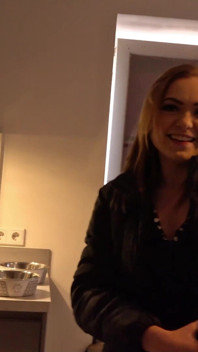 Německý skaut - Dlouhé stydké pysky Německá dívka Maja Talk to casting šukání v sauně
