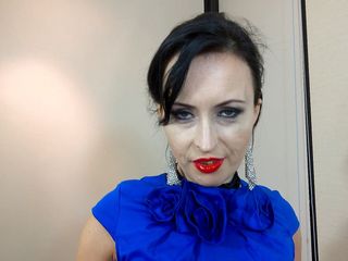 Wanilianna: Kinky avond in blauwe jurk