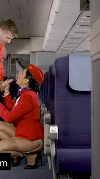 The Flight Attendants Enjoy the Stopover Between 2 Flights