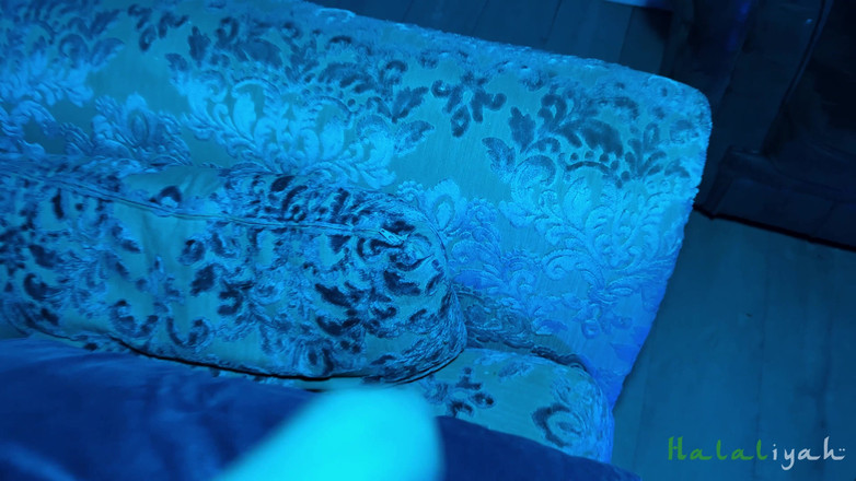 Aaliyah Yasin: Casuale incontro di aaliyah Yasin con un toro colombiano