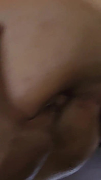 Moje anální růže je téměř připravena vyjít z mého roztaženého zadku