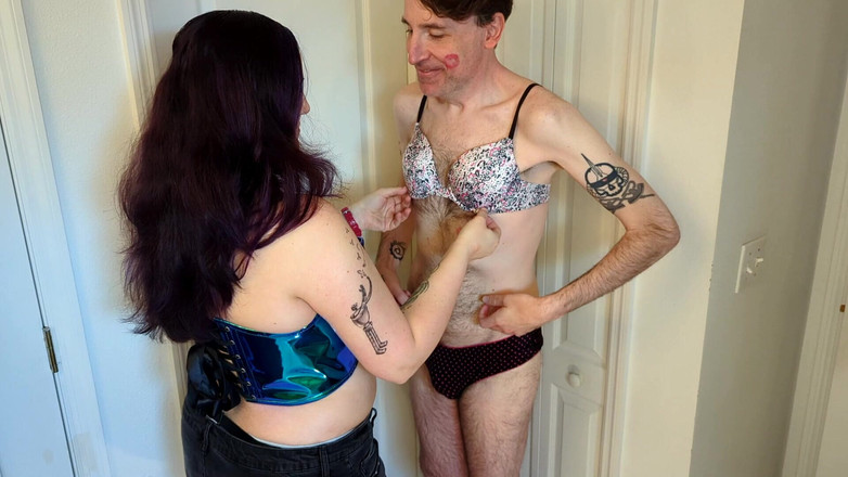 Always Fun No Pants: MILF Hotwife Mengunci dan berpakaian cuckold sebelum parti rumah femdom!