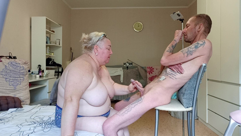 Zona901: Nachbarin gibt blowjob, bis ich in ihren mund komme