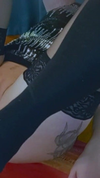 Uva Intrisa Di Sperma per Hungry Mature MILF
