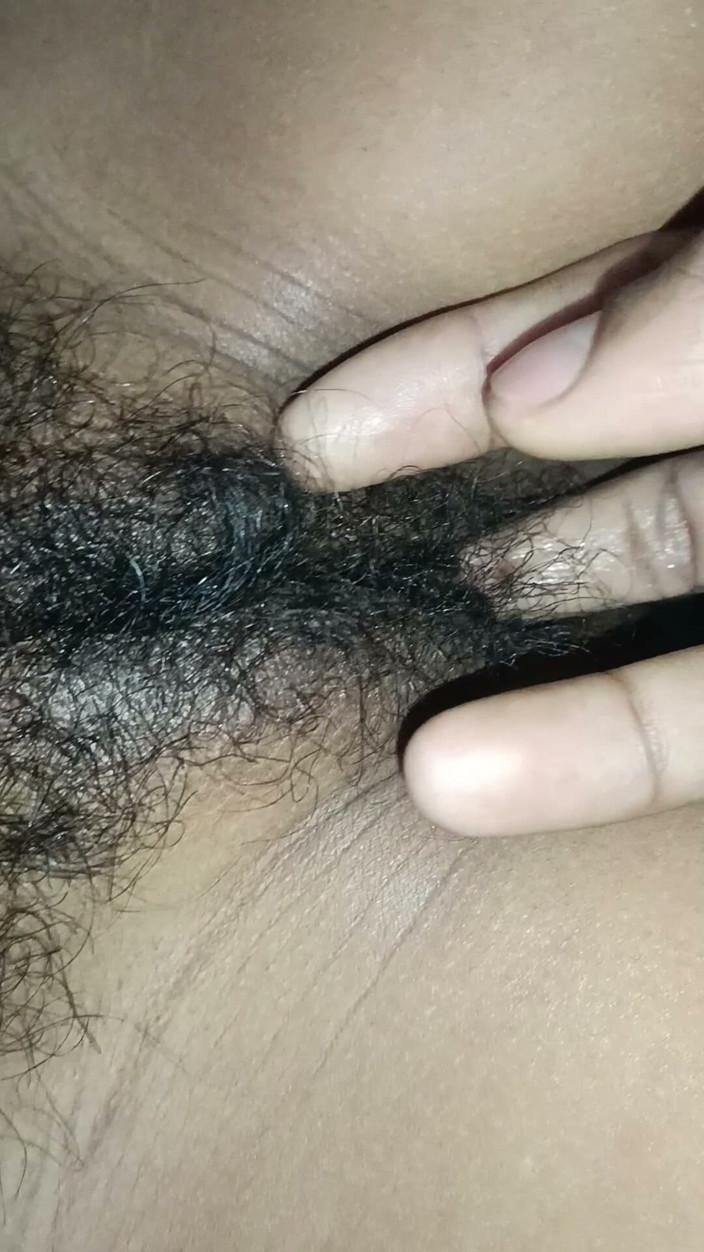 Sakribhai139: Viral tjej pojkvän fingrar hårt