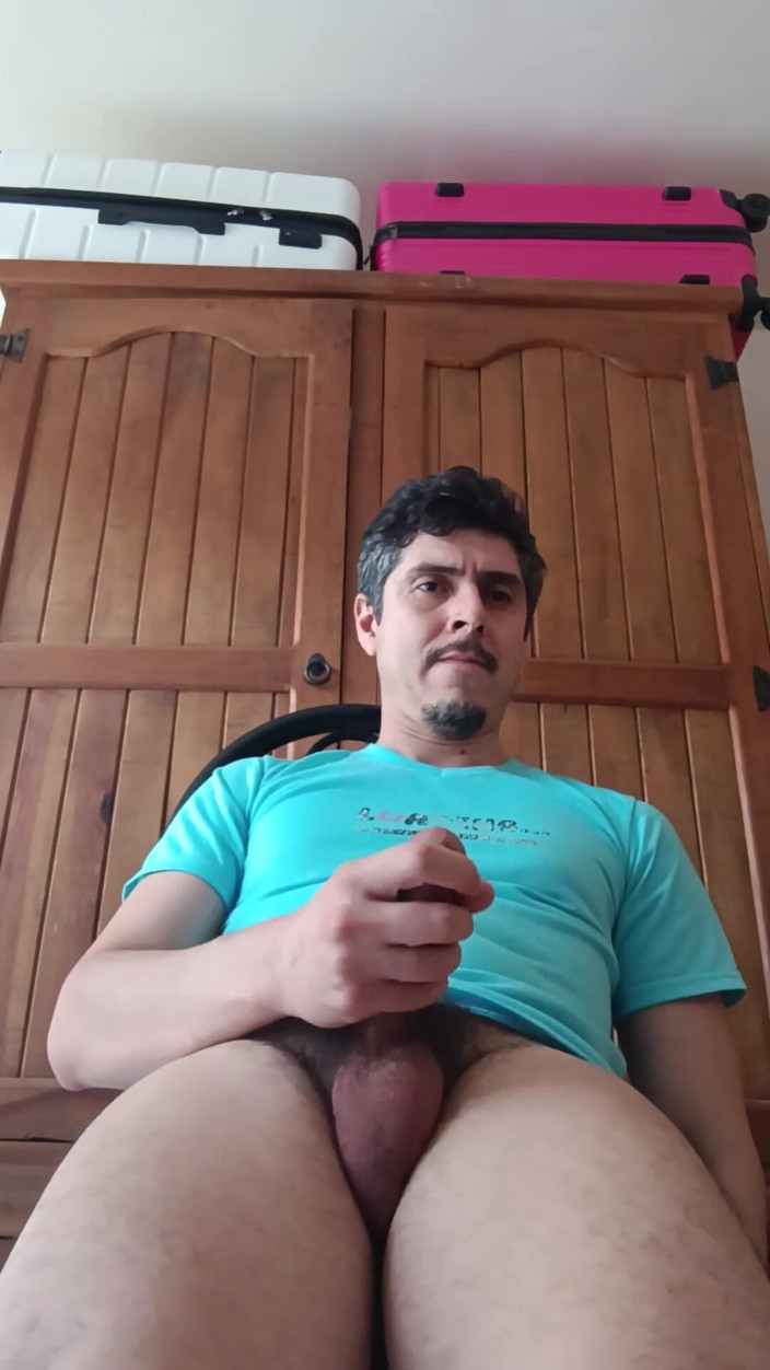 TabascoJake: Masturbându-mi pula mare în videoclipuri