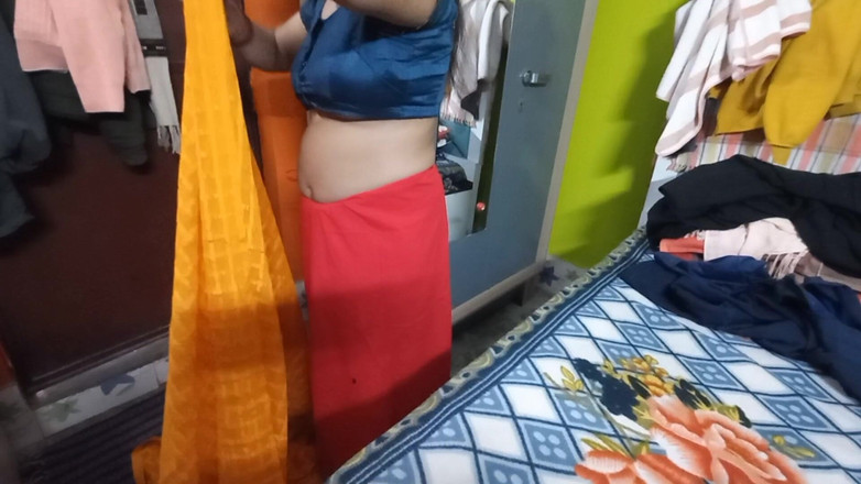 Manjushukla: Kakak ipar india yang cantik banget dengan kain sosis warna...