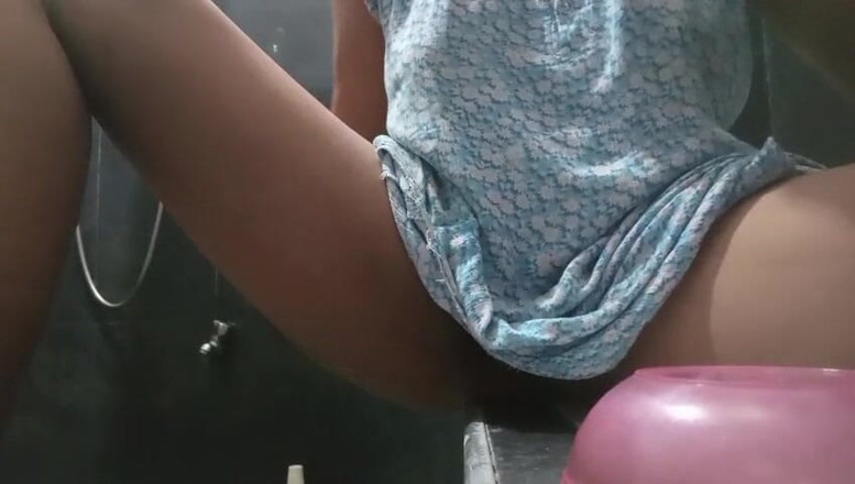 Anne White: Video solo buatan sendiri yang cantik merasai gaya peribadi, mood...