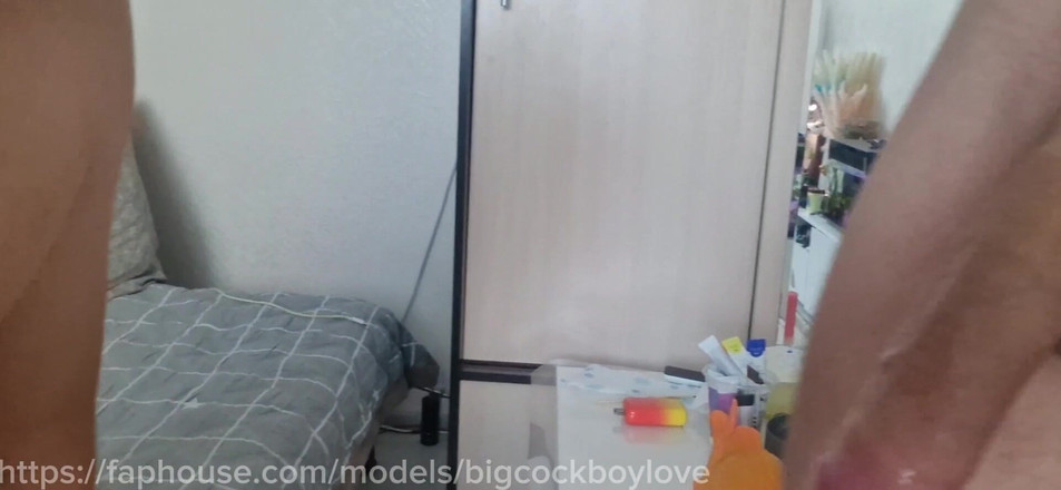 AlexGay: Pantatku dientot habis-habisan sama kontol besar sampai dicrot di dalam