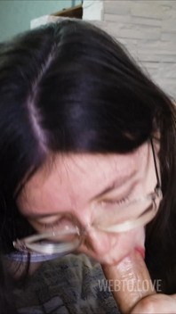 Girl Loves to Play with the Cock, Sucking It Passionately Until She Fills Her Mouth with Hot Cum