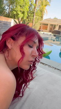 Awek kepala merah Alexa Taylor dalam sudut pandangan pertama saya