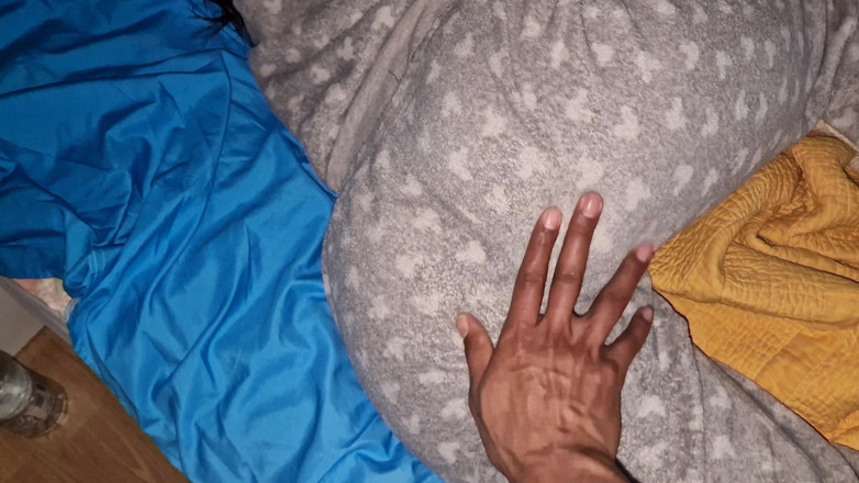 Carlalamamadora: Ayah tiri membangunkan saya dengan baik sebelum saya pergi ke...