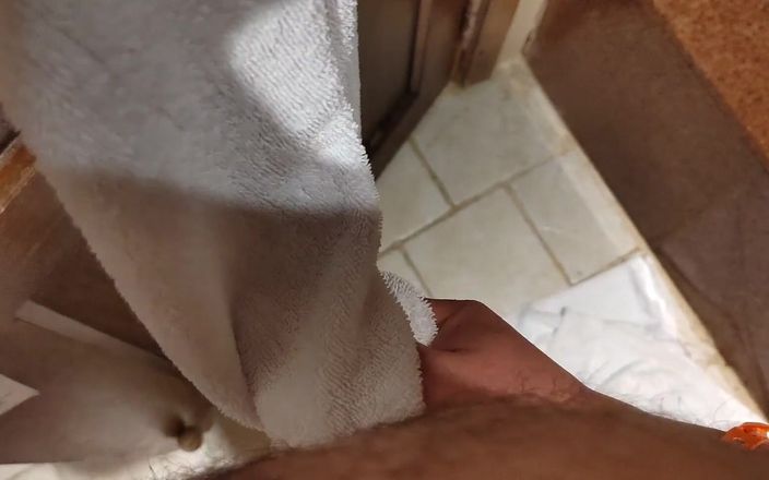 Emma Alex: Masturbare reciprocă egipteană la hotel