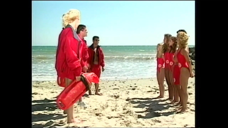 MMV films - The Original: Babewatch : des bombasses sexy se font baiser dans la nature à...