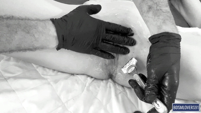 Bdsmlovers91: Принцеса зі зламаними ногами голить її пизду