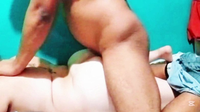 Sofixxx: Mijn schoonzus heeft zo'n mooie blanke kont dat ik haar...