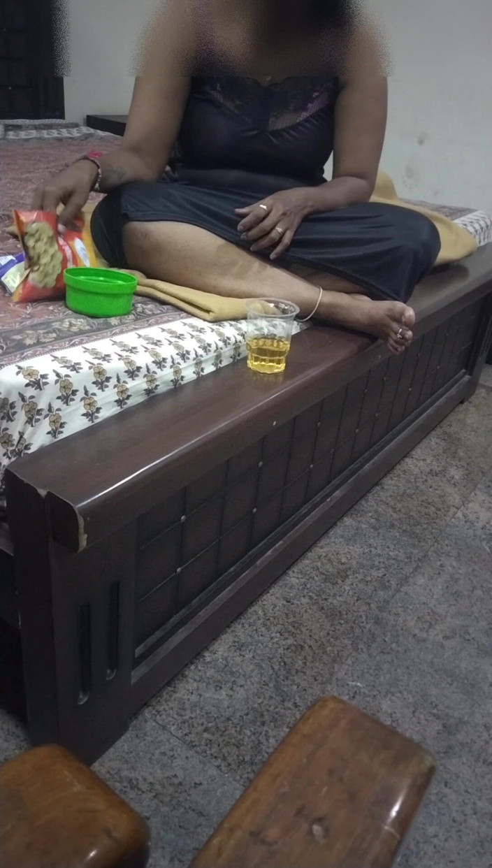Tamil lesbian: Vuile praat met snacks