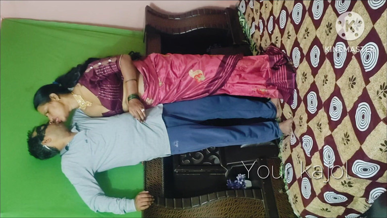 Lustykajolbhabhi: 比比亲老板升职
