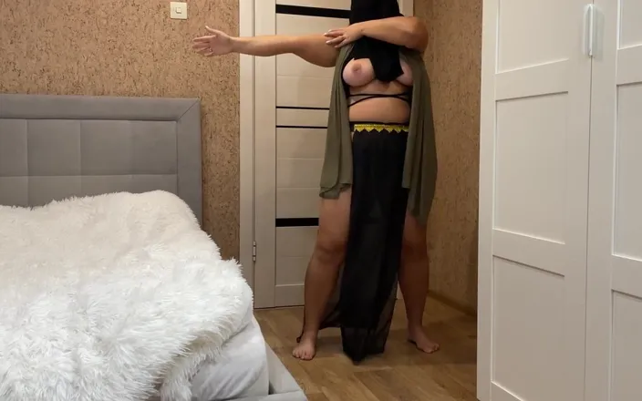 Lux Eva: Friend's Arab Wife Sucks and Fucks Well.