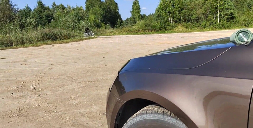 Emma_Alex: Melancap di luar berisiko dari adik tiri remaja di pantai....